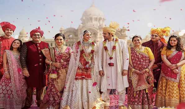 Intriguing family poster of Kartik-Kiara’s ‘Satyaprem Ki Katha’ out