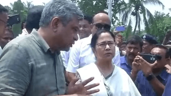 Mamata Banerjee reaches Balasore, manipulates death statistics