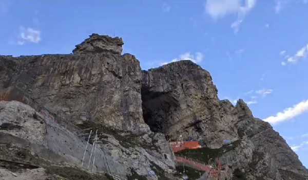 Amarnath Yatra: No fresh batch leaves from Jammu due to rains, Jammu-Srinagar NH shut