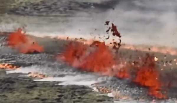 Volcano erupts in Iceland