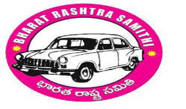 Many prominent people from Maharashtra join BRS in Hyderabad