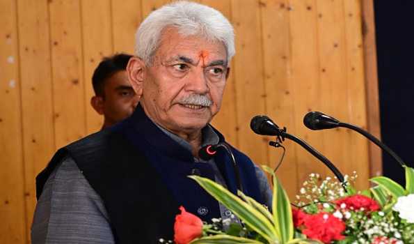 LG Sinha pays glowing tributes to Kargil soldiers on Vijay Diwas