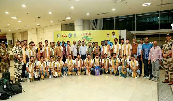 Pakistan and China Arrive in Chennai for Asian Champions Trophy Asian Champions Trophy teams Pakistan and China arriving in Chennai