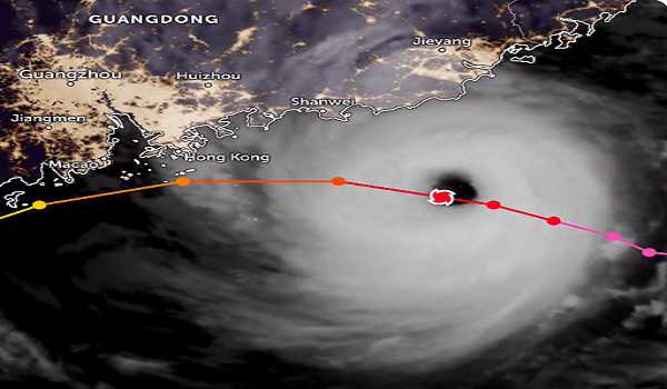 Hong Kong issues No 8 typhoon signal as Saola draws near