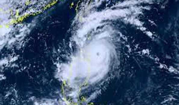 8k people evacuated in China over typhoon Saola