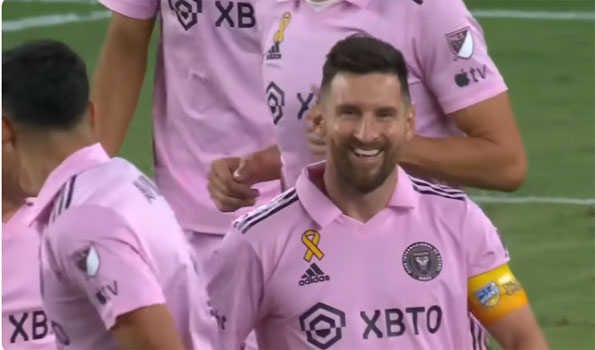 Messi pulls strings as Inter Miami keep playoff dream alive