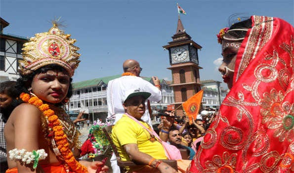 Janmashtami : Kashmiri Pandits take out Shoba Yatra in Srinagar