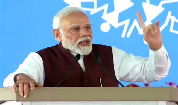 Congress gave only corruption and crime to MP: Modi