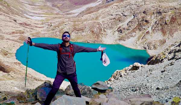 Meet Kashmir’s ‘Urban Nomad’ who holds record of exploring 200 alpine lakes in Himalayas