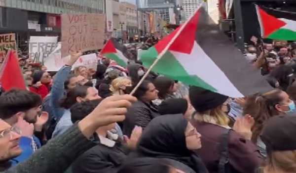 Hundreds in New York rally calling for Gaza ceasefire