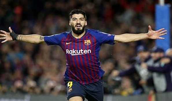 Suarez returns to Uruguay squad for World Cup qualifiers