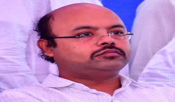 Cash for Transfers: CM Siddaramaiah’s son in soup, Oppn attacks