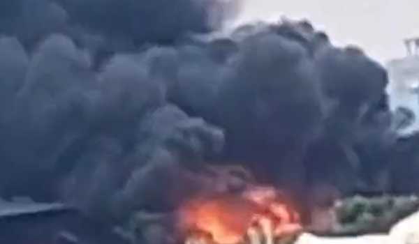 Howrah: Massive fire breaks out at plastic factory cum godown