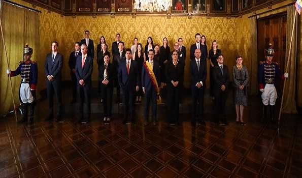 Ecuador’s new president introduces cabinet in 1st official photo