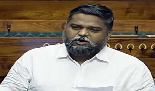 Omar, Mufti condemn DMK MP’s controversial remarks