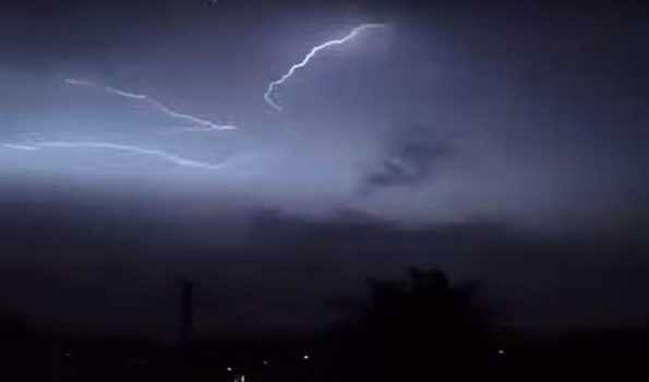 Wild thunderstorms leave 8 killed, 1 missing on Australia’s southeast coast