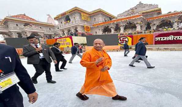 UP CM plays role of perfect host during Ram Mandir consecration