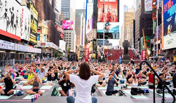 Times Square, Dhaka, Fiji, Tokyo, UN – Yoga enthusiasts across world mark IYD with enthusiasm