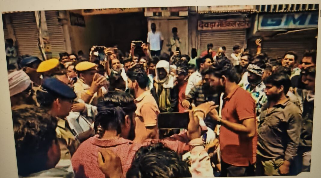 Miscreants throw meat pieces in Ajmer’s Kishangarh’s mandi, police lathi-charge Hindu protesters in turn