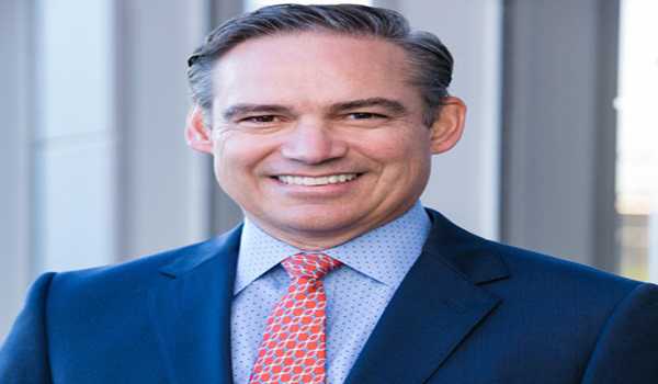 Boeing names new president, CEO