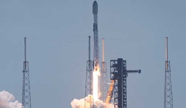 SpaceX launches 23 Starlink internet satellites into space