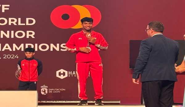 Dhanush Loganathan wins bronze at Junior Worlds