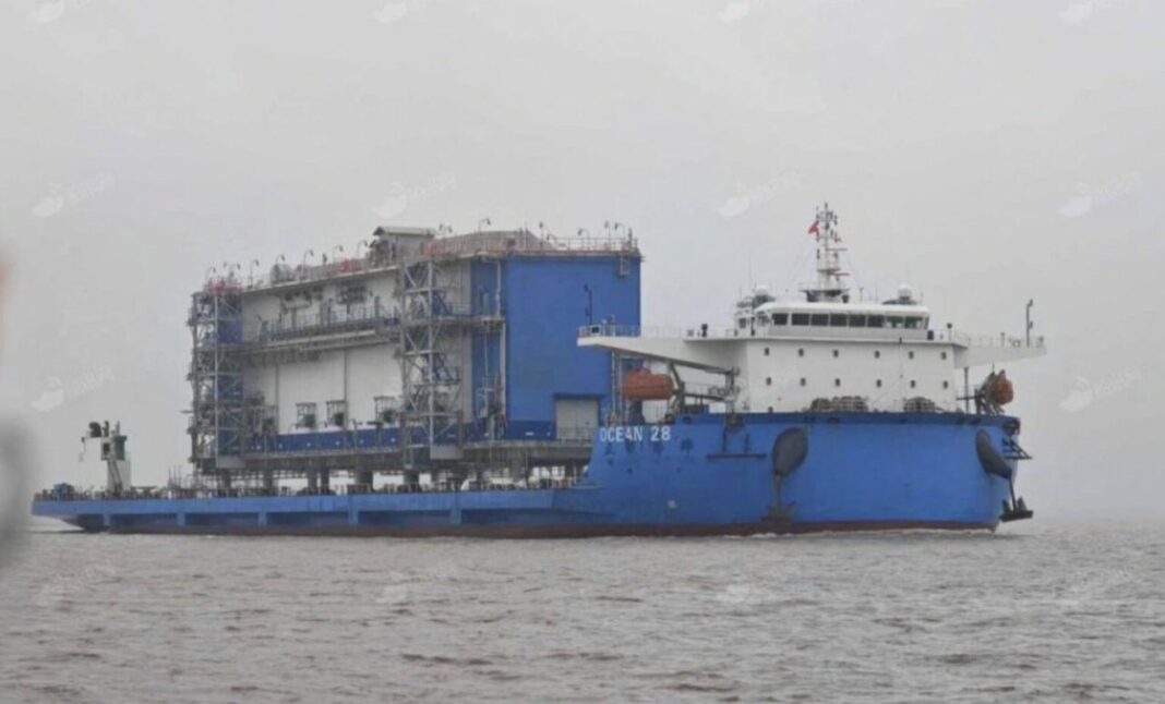 Chinese Cargo Fleet Races to Deliver Power Plant for Russia’s Arctic LNG Project