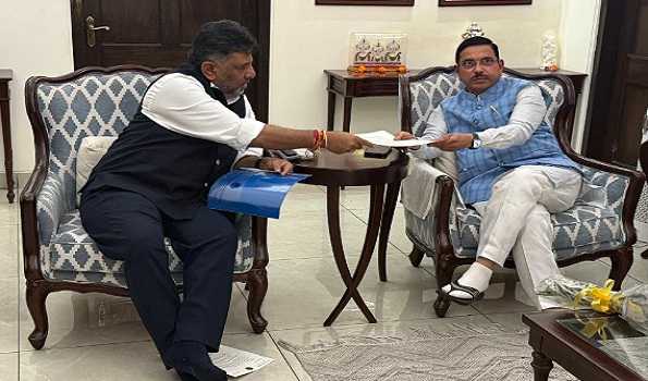 Shivakumar meets union ministers over water issues