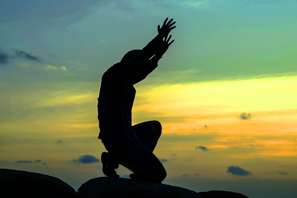 Surrender to God: A Journey to Peace, Freedom, and Divine Connection Surrender to God: A Journey to Peace, Freedom, and Divine Connection