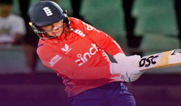 England crush South Africa for T20 series sweep
