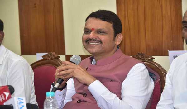 Maha to be leader in industrial, educational, social & economic sectors: CM