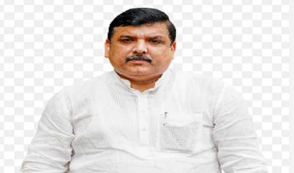 BJP, AAP accuse each other over ‘distributing money’ and ‘fake voting’