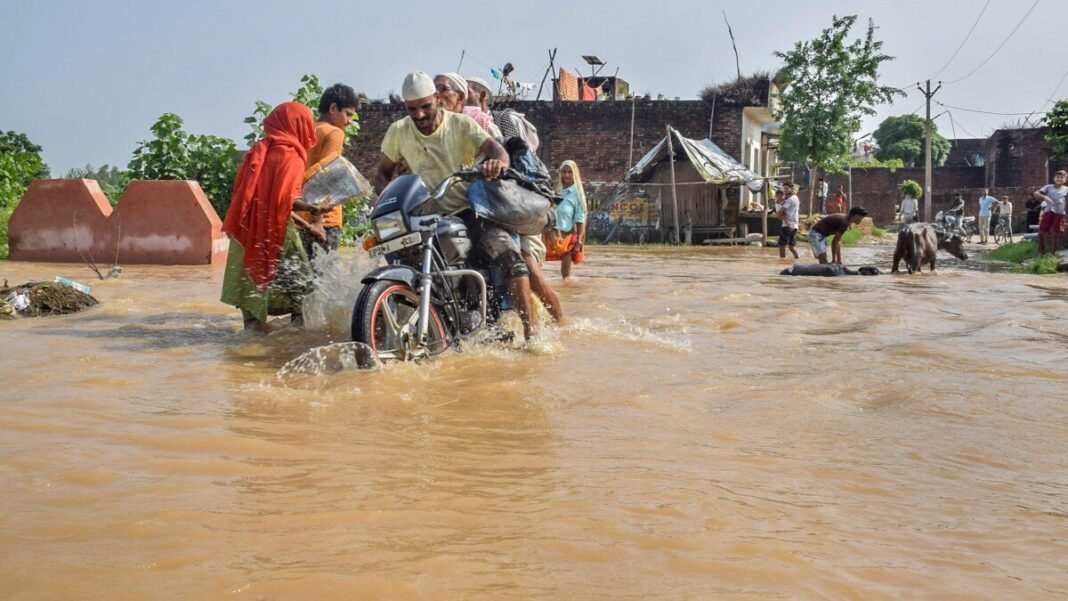 More than 700 villages hit due to floods in Uttar Pradesh