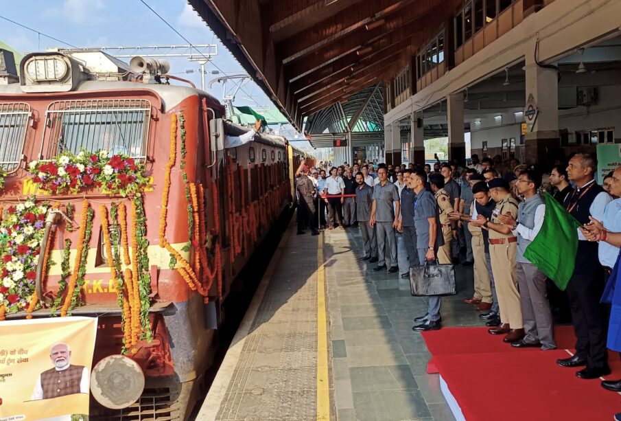 LG Sinha flags off first dedicated parcel train from Kashmir to Delhi
