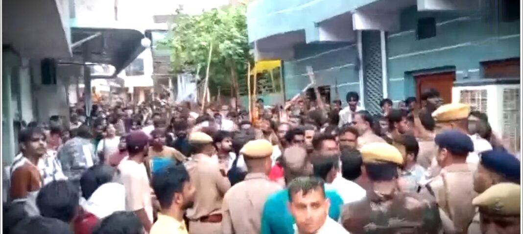 Stick-Brandishing Muslim Crowd Stops RSS Procession in Rajasthan’s Baran, Tension Ignites