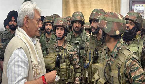 “How’s the Josh”? Lieutenant Governor boosts morale of soldiers in Uri