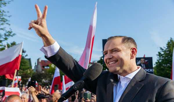 Nawrocki winning Polish presidential runoff with 51 pc – Reports
