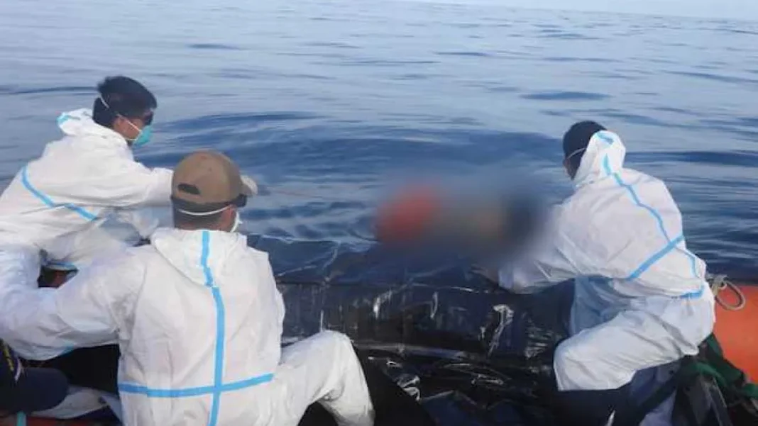 Philippine ferry tragedy: Death toll rises to 52,over 300 rescued