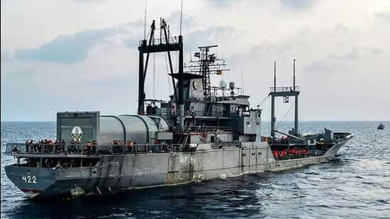 Iranian warship crew, citizens depart Kochi on chartered flight
