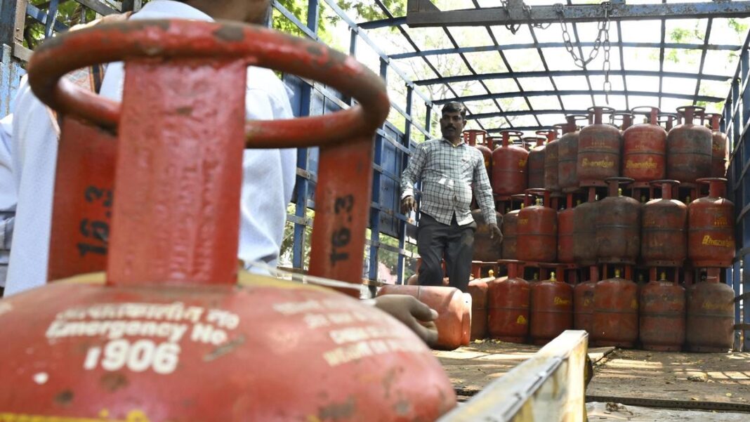 Administration Manipur Petroleum Manipur govt forms teams to stop hoarding of LPG