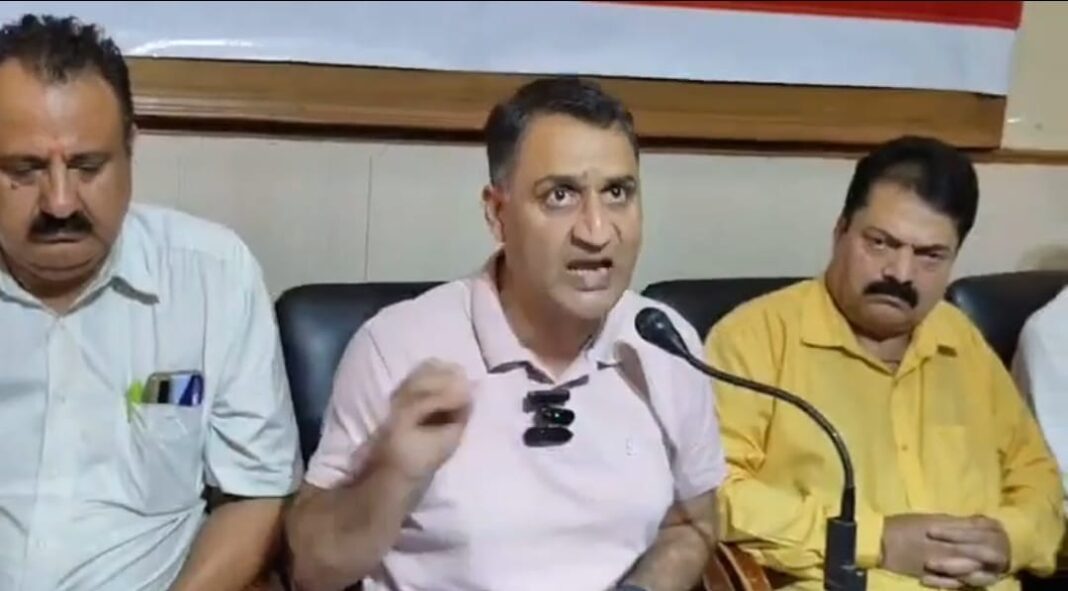 One percent Kashmiri Pandits using community’s plight for personal gains: Dr Sandeep Mawa