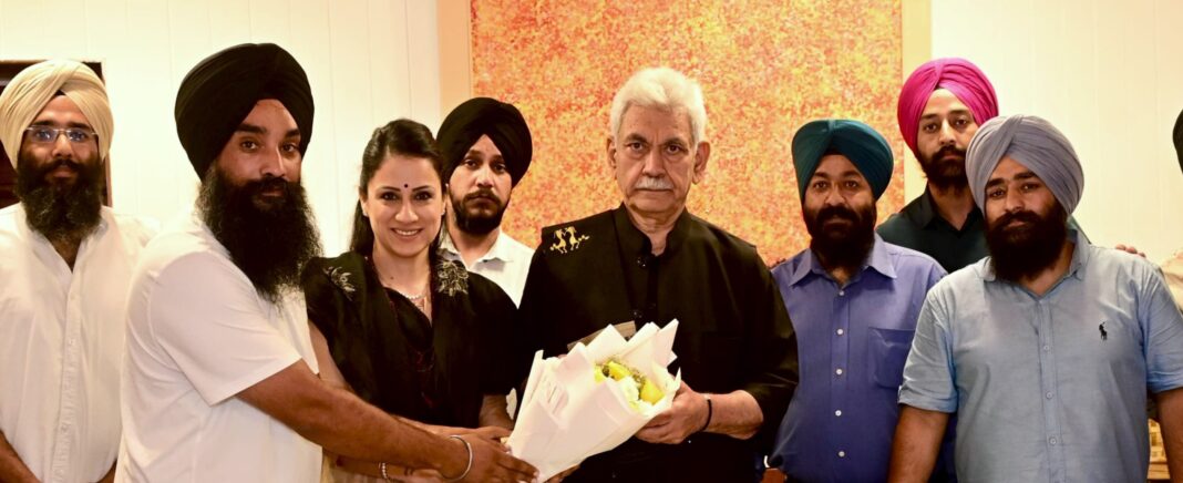 Rouble Nagi-Led Delegation Submits Memorandum to Lieutenant Governor for Empowering Non-Migrant Sikhs